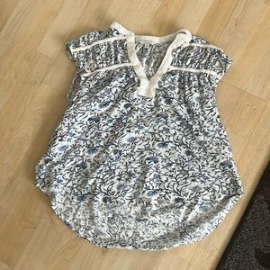 Lucky brand sleeveless shirt size small